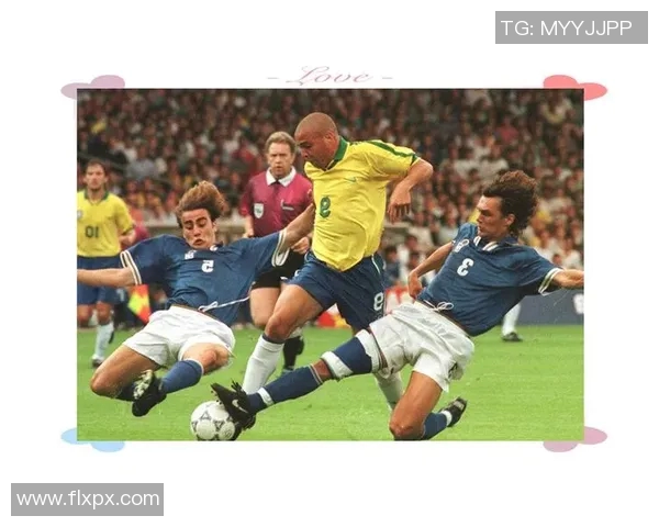 足球基本常识全解析:从规则到技巧助你成为球场高手 足球基本常识全解析:从规则到技巧助你成为球场高手